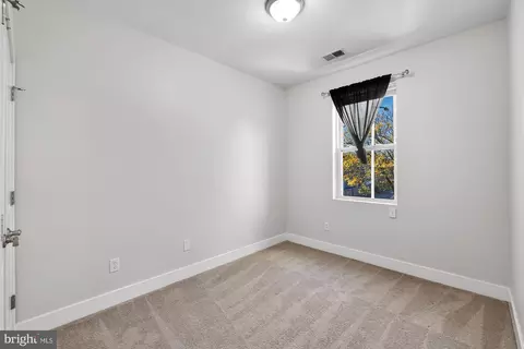 2 17th St SE #201, Washington, DC 20003 photo 15