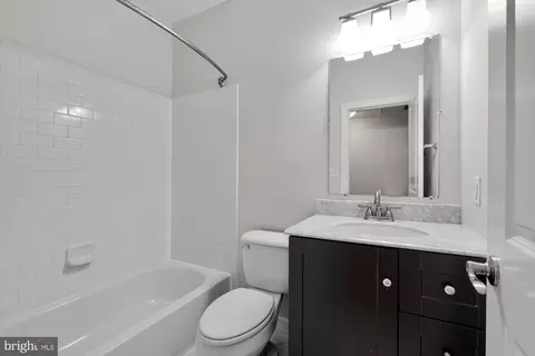 2 17th St SE #201, Washington, DC 20003 photo 19
