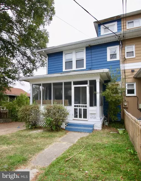 6725 2nd St NW, Washington, DC 20012