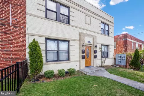 833 19th St NE #3, Washington, DC 20002 photo 2