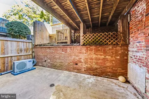 416 SE 4th St SE, Washington, DC 20003 photo 39