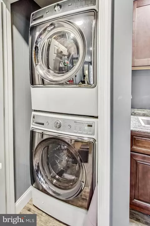 416 SE 4th St SE, Washington, DC 20003 photo 9