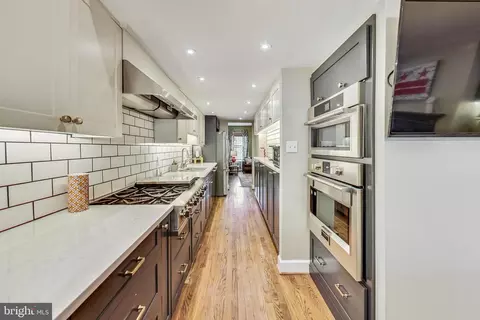 416 SE 4th St SE, Washington, DC 20003 photo 13