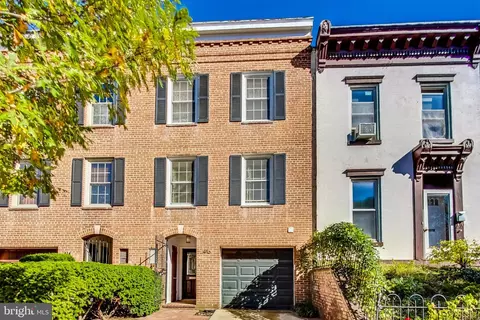 416 SE 4th St SE, Washington, DC 20003