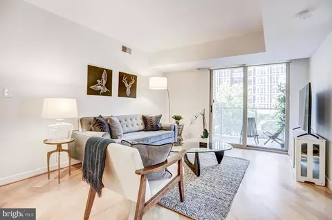 1000 New Jersey Ave SE #312, Washington, DC 20003