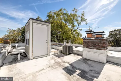 416 6th St NE, Washington, DC 20002 photo 32