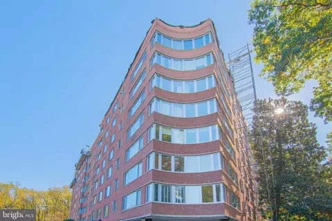 4200 Cathedral Ave NW #904, Washington, DC 20016