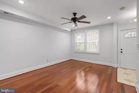 721 Kearny St NE, Washington, DC 20017