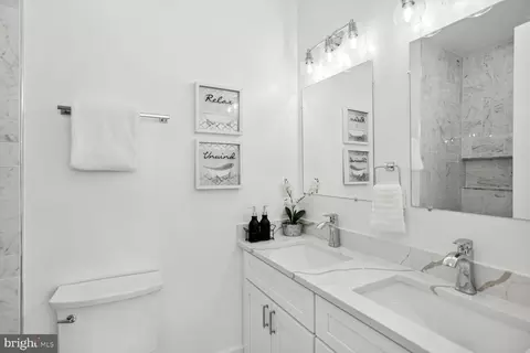 1528 A St NE, Washington, DC 20002 photo 28