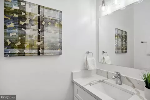 1528 A St NE, Washington, DC 20002 photo 25