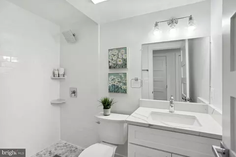 1528 A St NE, Washington, DC 20002 photo 26