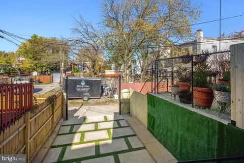 1528 A St NE, Washington, DC 20002 photo 29