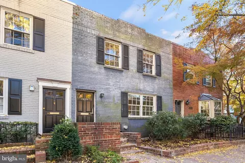 2824 Olive St NW, Washington, DC 20007