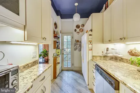 1211 O St NW, Washington, DC 20005 photo 15