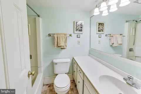 1211 O St NW, Washington, DC 20005 photo 47