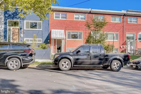 1370 W Street St NE, Washington, DC 20018