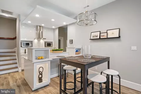 242 14th St SE #B, Washington, DC 20003 photo 1