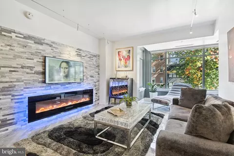 2425 L St NW #337, Washington, DC 20037