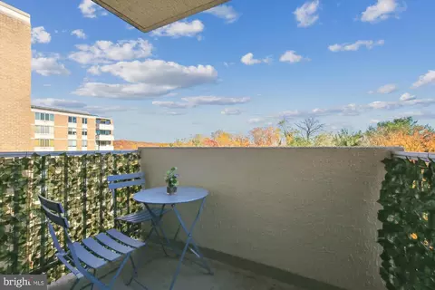 2939 Van Ness St NW #1040, Washington, DC 20008 photo 7