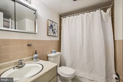 2939 Van Ness St NW #1040, Washington, DC 20008 photo 20