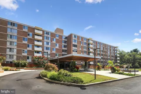 2939 Van Ness St NW #1040, Washington, DC 20008