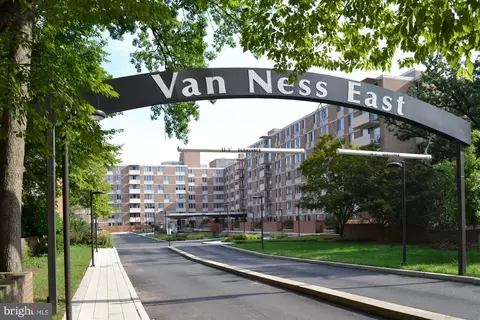 2939 Van Ness St NW #1040, Washington, DC 20008 photo 24