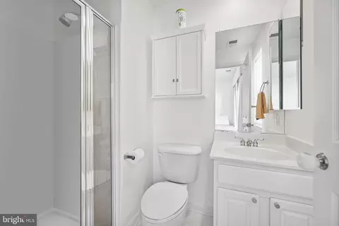1217 V St NW, Washington, DC 20009 photo 12