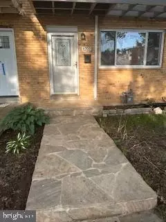 4909 7th Pl NE, Washington, DC 20017