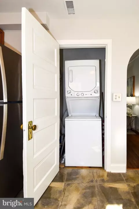 1217 Walter St SE, Washington, DC 20003 photo 10