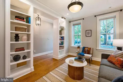 209 14th St NE, Washington, DC 20002 photo 6