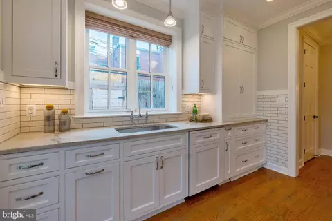 209 14th St NE, Washington, DC 20002 photo 18