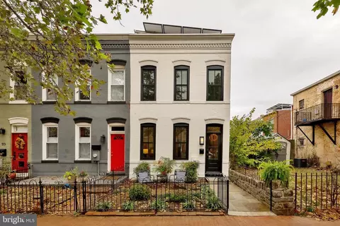 209 14th St NE, Washington, DC 20002