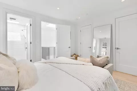 30 Kings Ct SE, Washington, DC 20003 photo 17