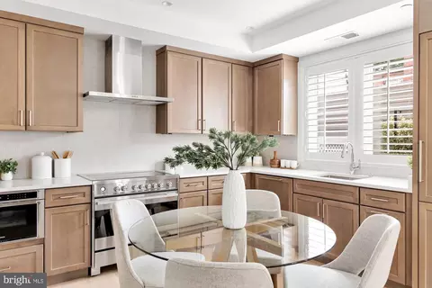30 Kings Ct SE, Washington, DC 20003 photo 9