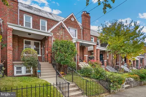 5225 2nd St NW, Washington, DC 20011