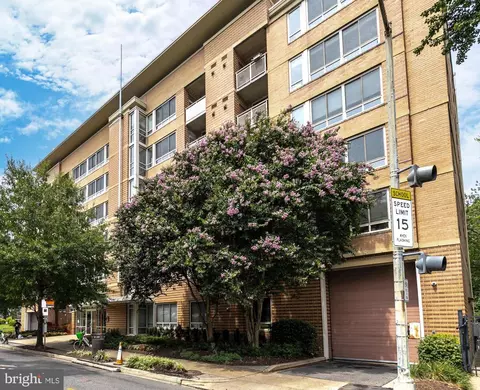355 I St SW #S623, Washington, DC 20024