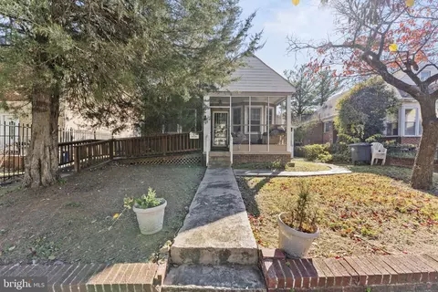 2405 Rand Pl NE, Washington, DC 20002