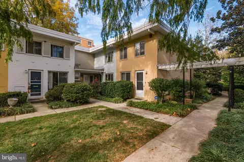 817 3rd St SW #315, Washington, DC 20024