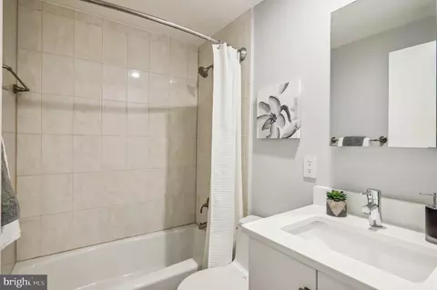 1436 Corcoran St NW, Washington, DC 20009 photo 34