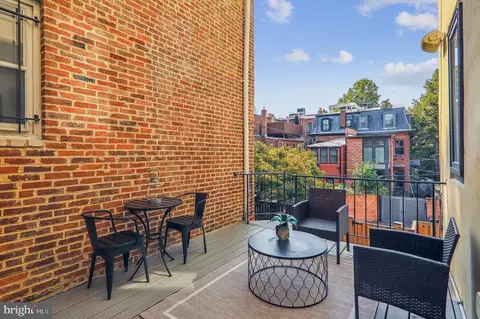 1436 Corcoran St NW, Washington, DC 20009 photo 30