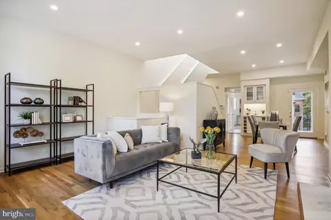 1436 Corcoran St NW, Washington, DC 20009 photo 14