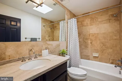 4609 Macarthur Blvd NW #B, Washington, DC 20007 photo 24