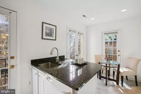 4609 Macarthur Blvd NW #B, Washington, DC 20007 photo 13