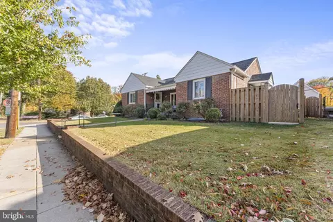 2241 S Street St NE, Washington, DC 20002 photo 40