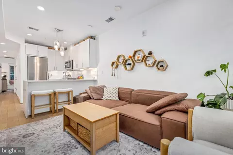 3435 14th St NW #2, Washington, DC 20010