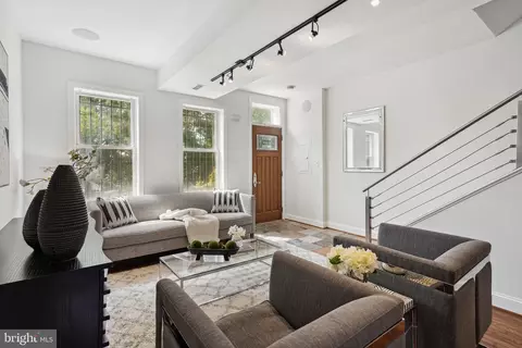713 Euclid St NW, Washington, DC 20001
