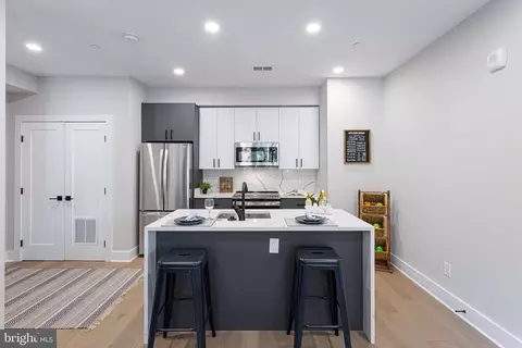 2209 M St NE #4, Washington, DC 20002 photo 5