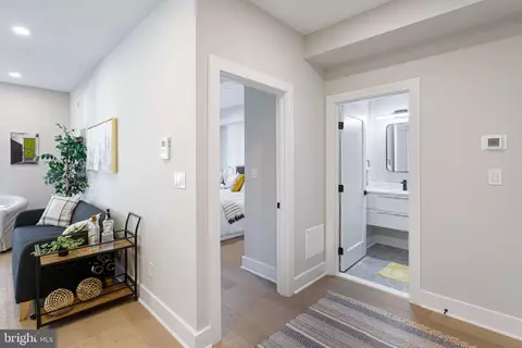 2209 M St NE #4, Washington, DC 20002 photo 11