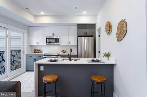 2209 M St NE #6, Washington, DC 20002 photo 6