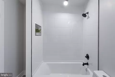 2209 M St NE #6, Washington, DC 20002 photo 21